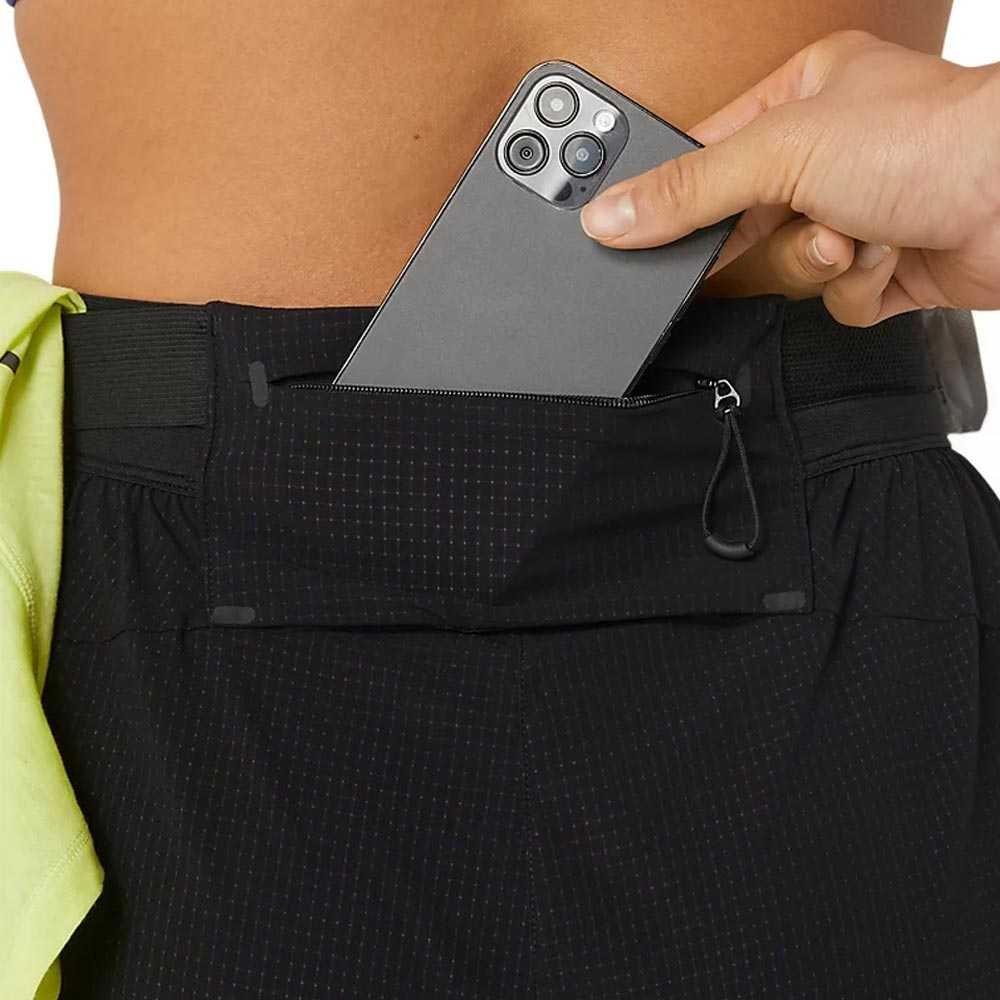 Pantaloni scurți Asics Metarun Split în negru