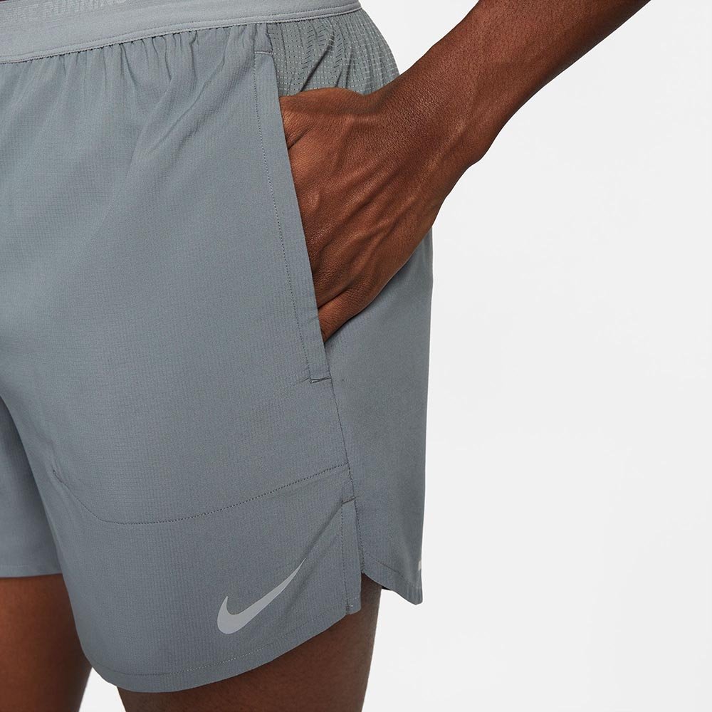 Nike Dri-FIT Stride M Shorts Gray