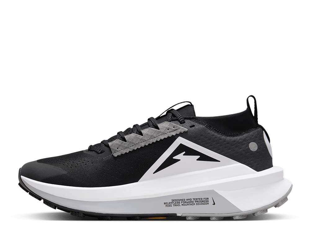 Nike Zegama Trail 2 M Black and White Shoes