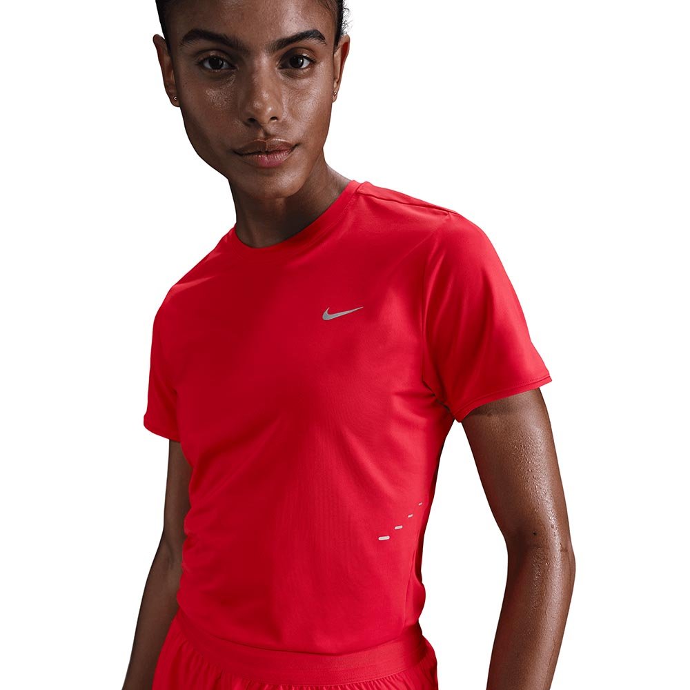 Tricou roșu Nike Swift W