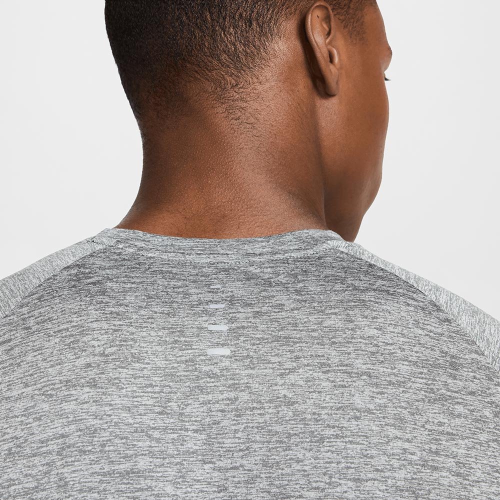 Nike Stride M T-shirt Gray
