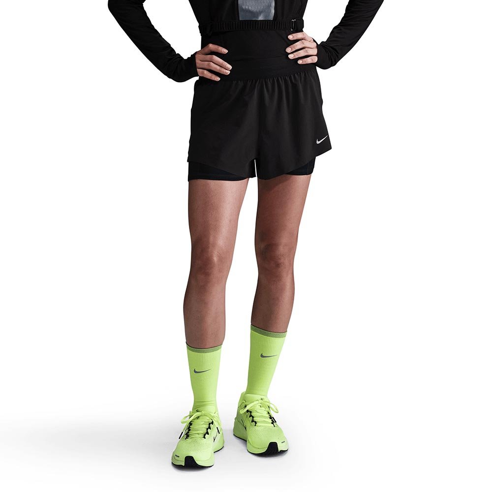 Pantaloni scurți Nike Swift 2 în 1 W Negru