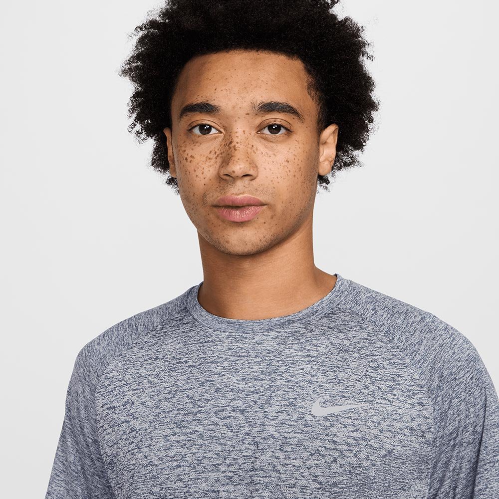 Nike Stride M T-shirt Blue-Grey