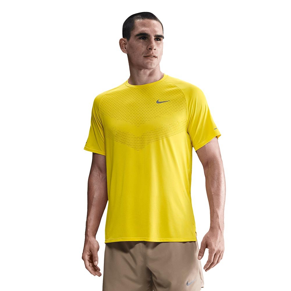 Nike Stride M Yellow T-shirt