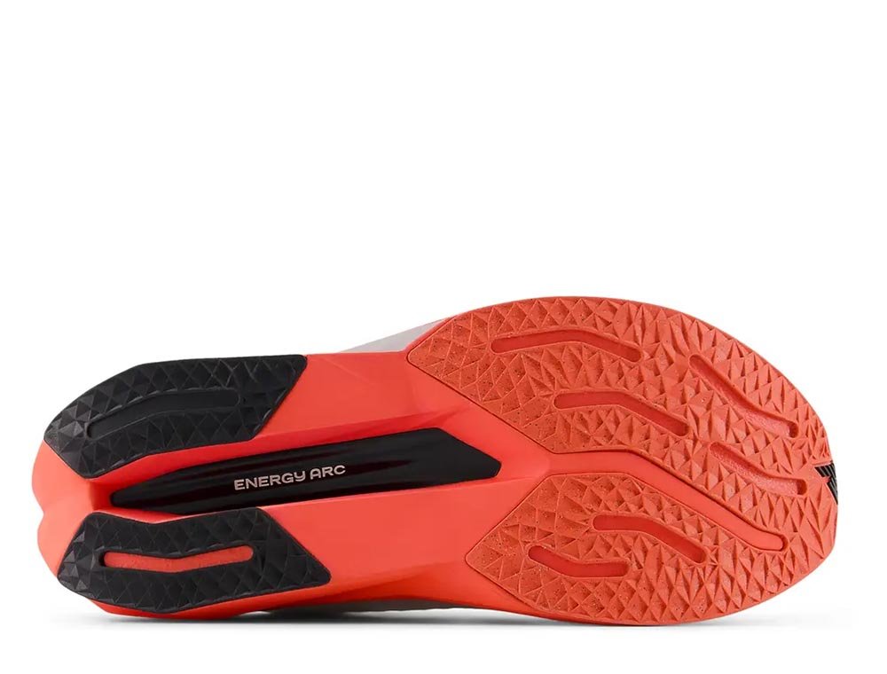 Buty New Balance Fuelcell SuperComp Trainer v4 M Biało-Koralowe