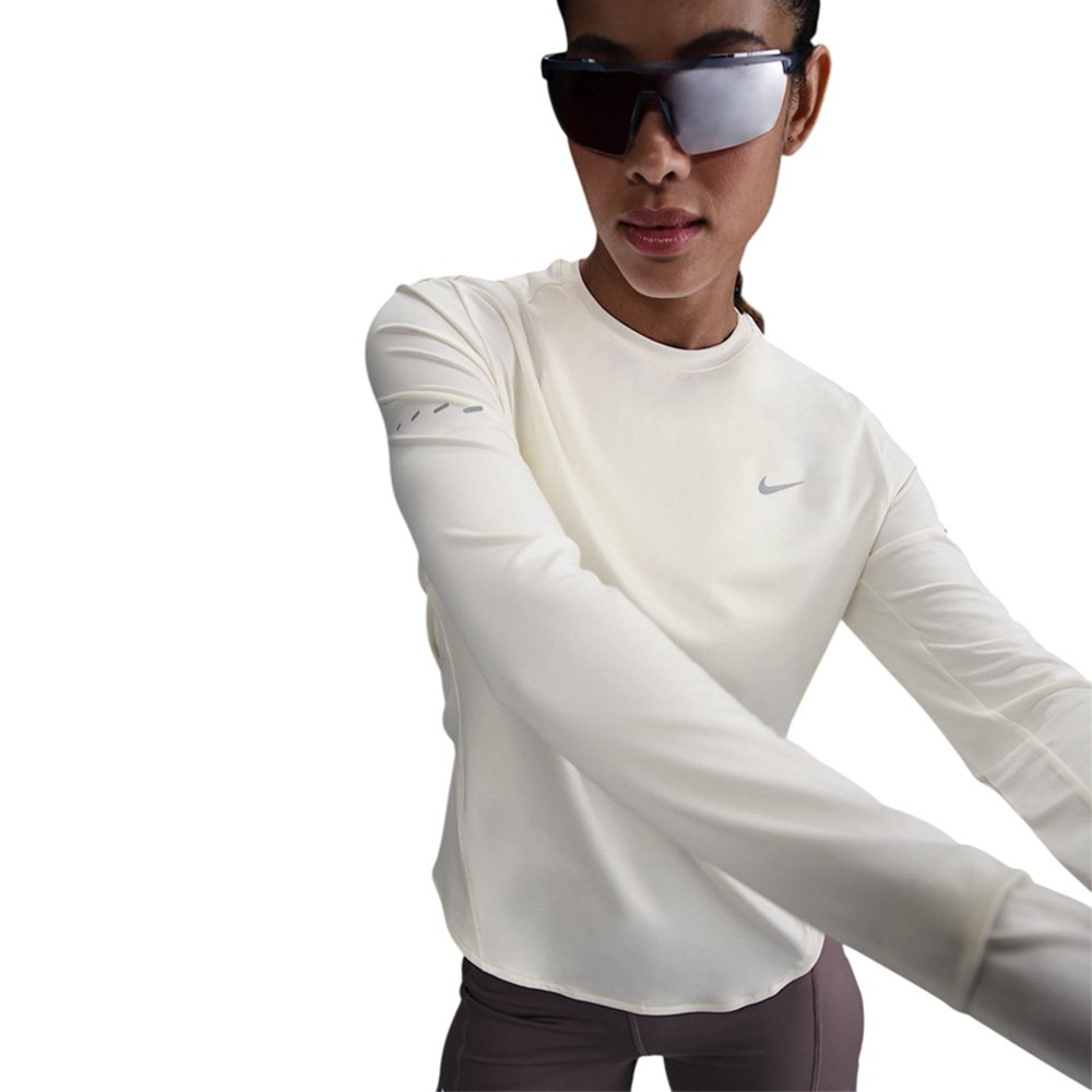 Tricou Nike Swift Dri-Fit UV pentru femei, alb