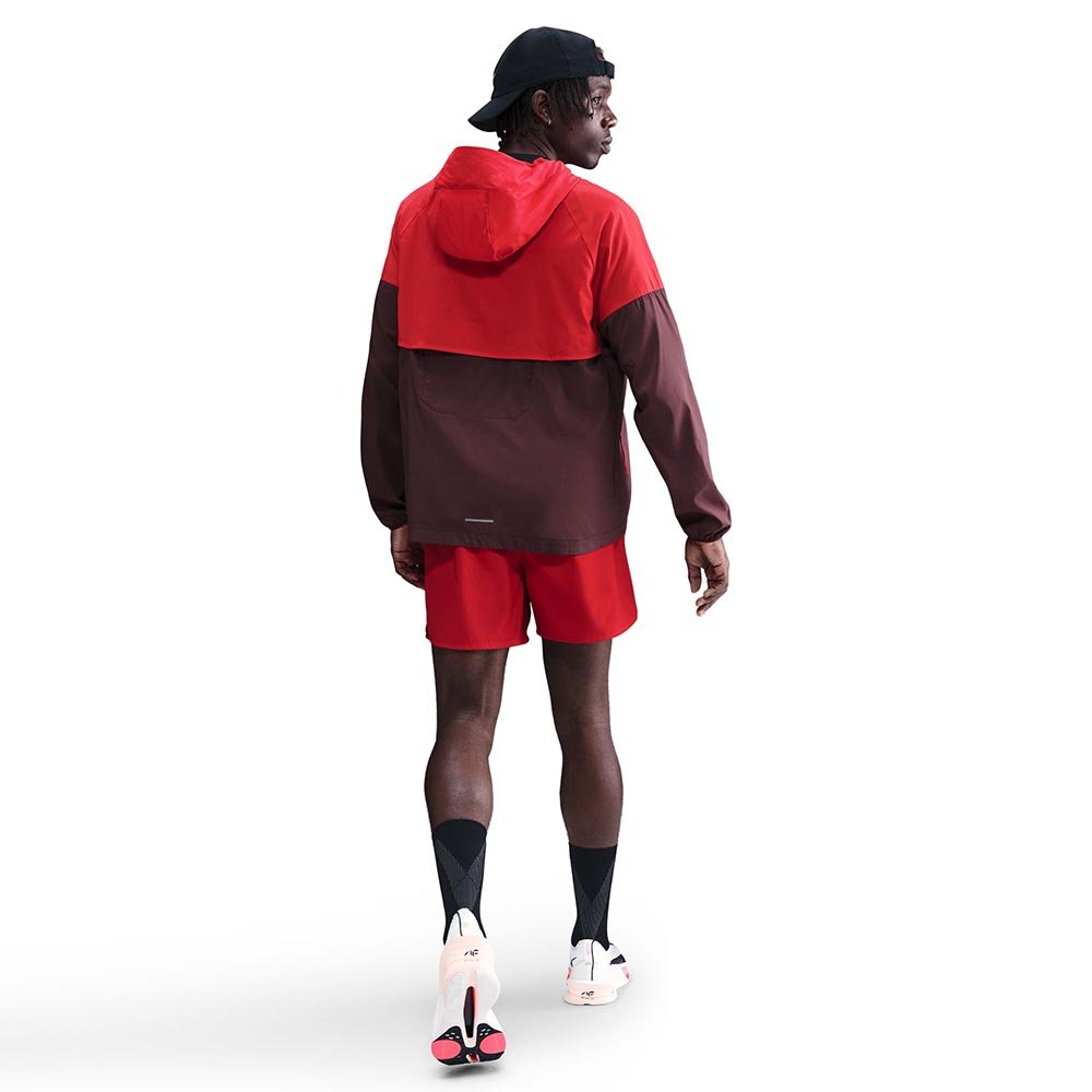 Kurtka Nike Impossibly Light Windrunner M Czerwono-Bordowa