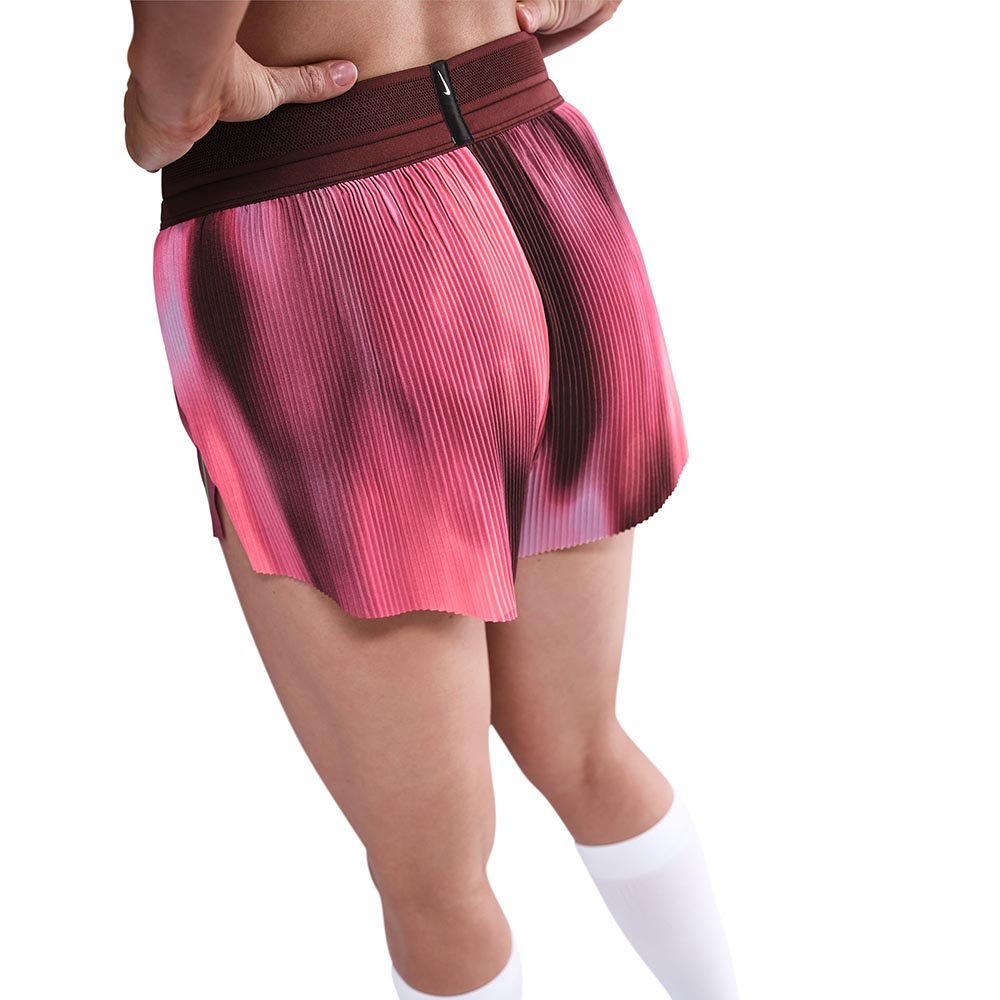 Pantaloni scurți Nike AeroSwift „Faith Kipyegon” roz violet