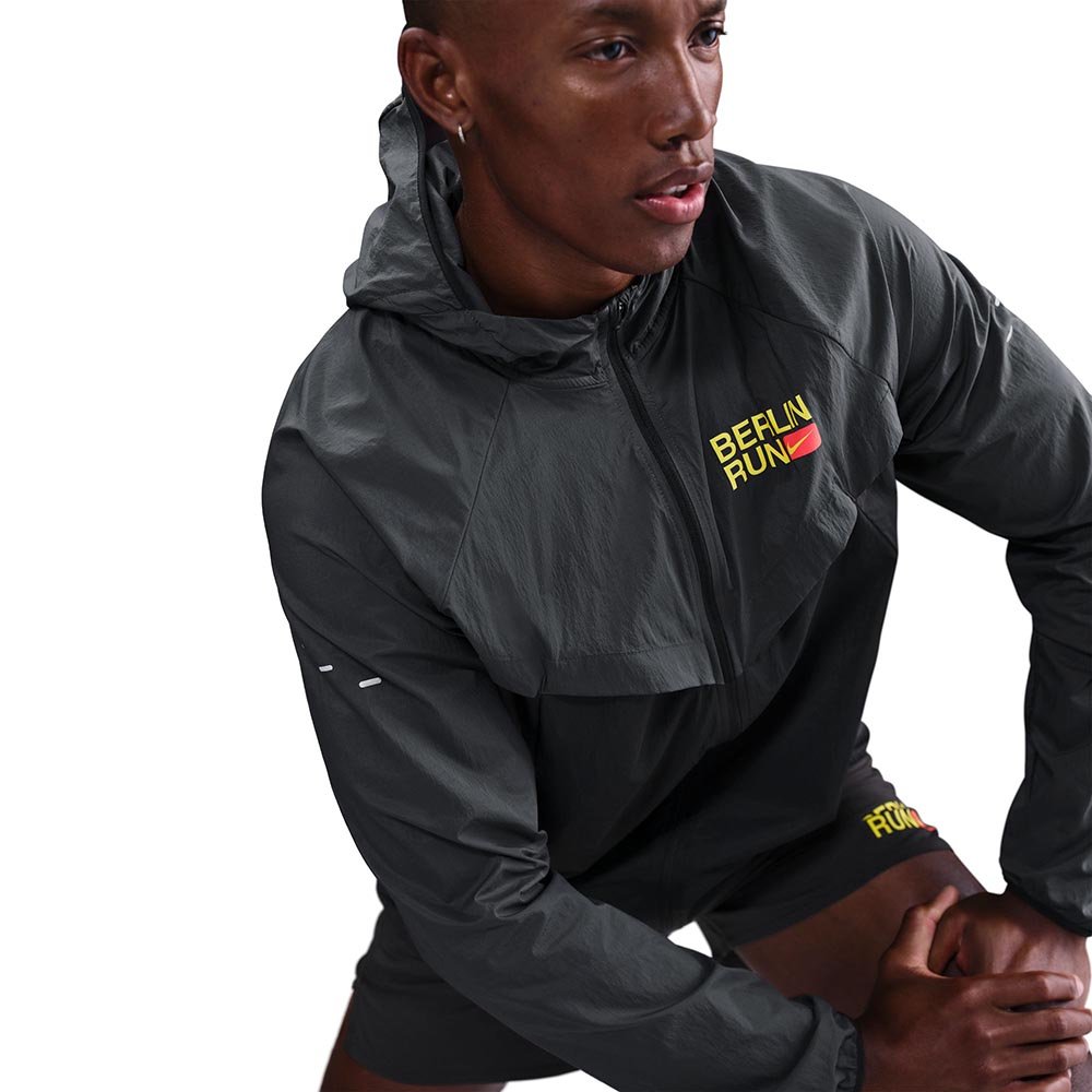 Nike Stride City Marathon Jacket M Black