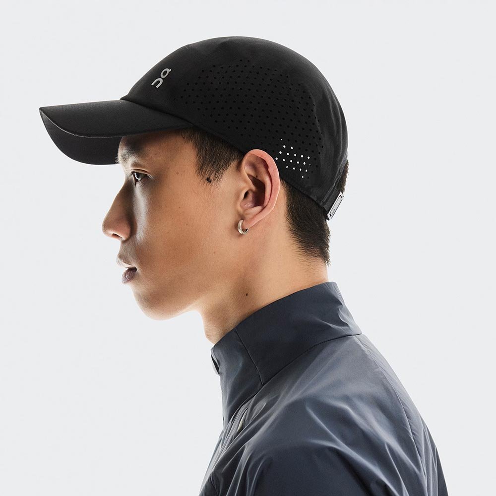 On Lightweight Cap U Black