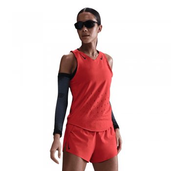 nike aeroswift t-shirt w red